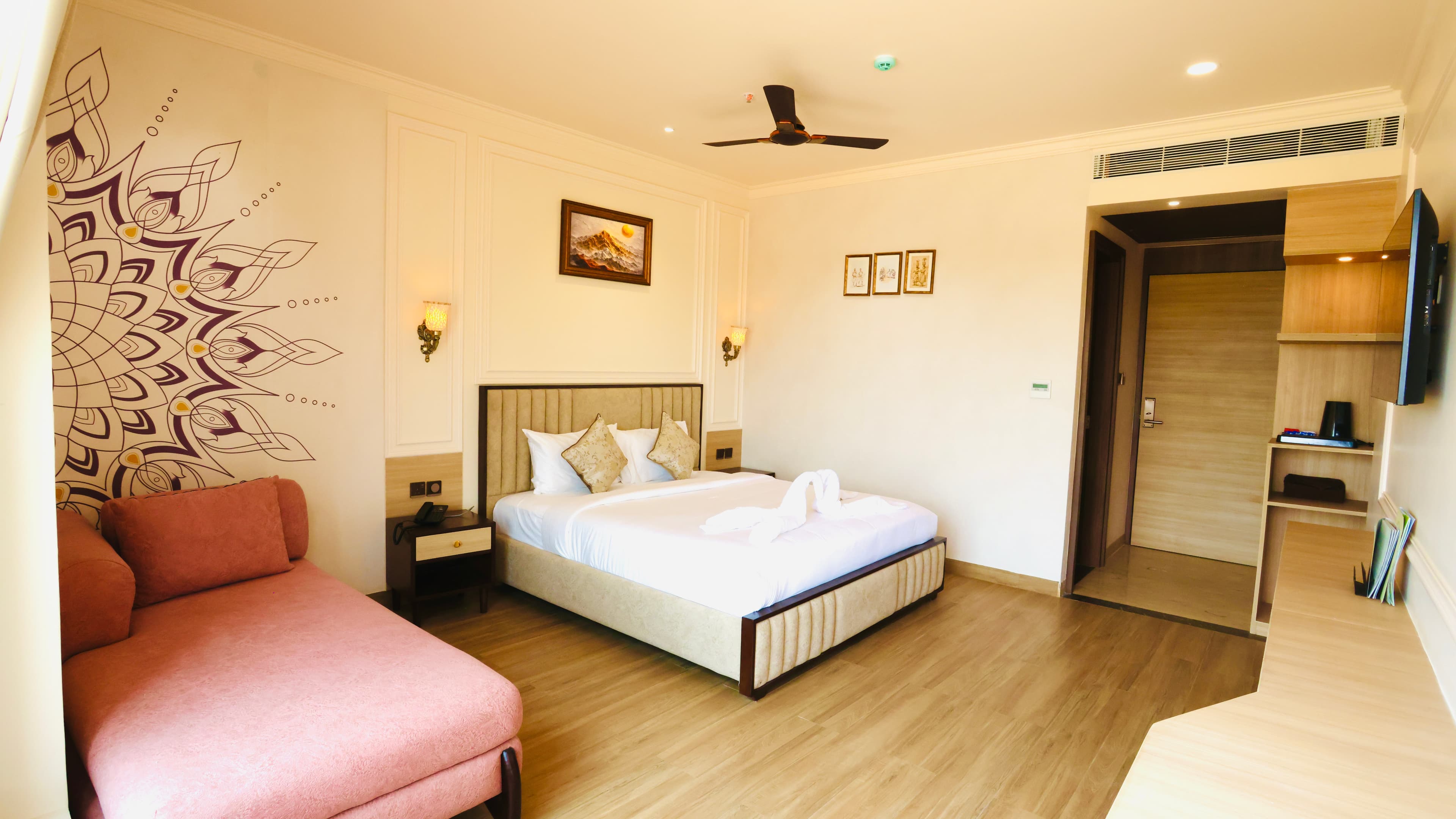 Bella Mountain View Room